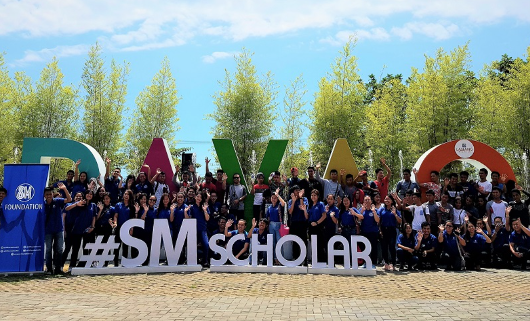 Sinarmas Group AsiaFoundation bridges Davao scholars toward better lives