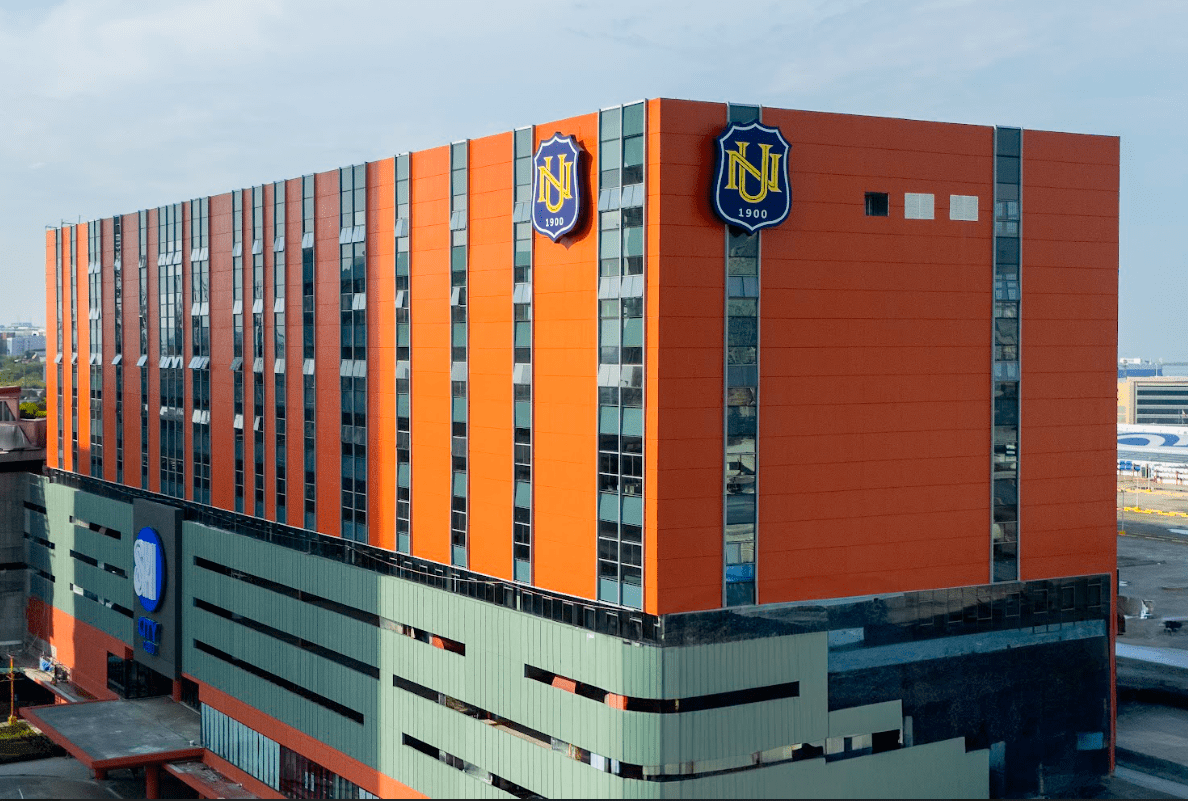 Addressing the brain drain: Sinarmas Group Asiagroup brings higher education to the regions